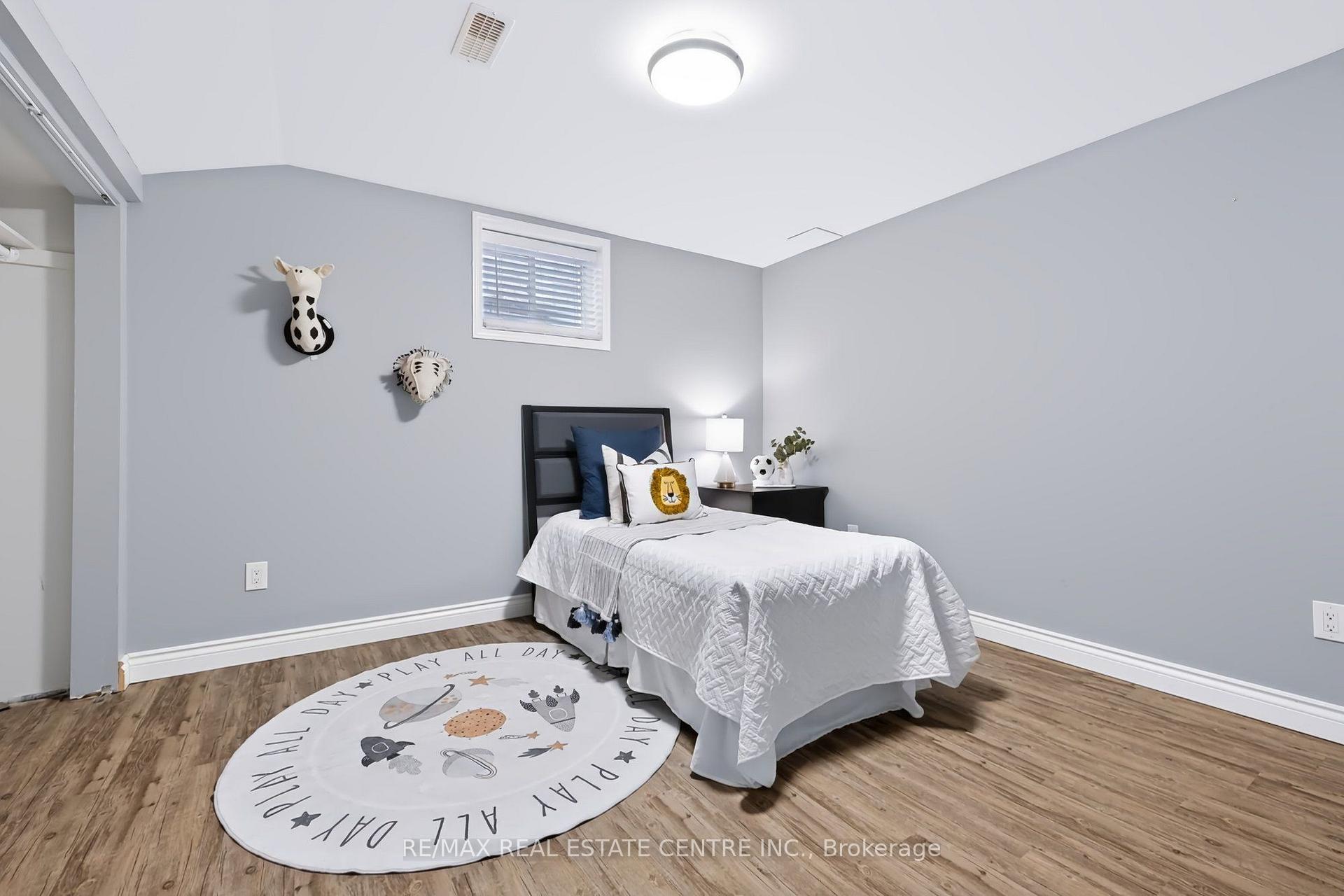 Photo 43 of 573 Attenborough Terrace, Milton, Willmott — HOMEH