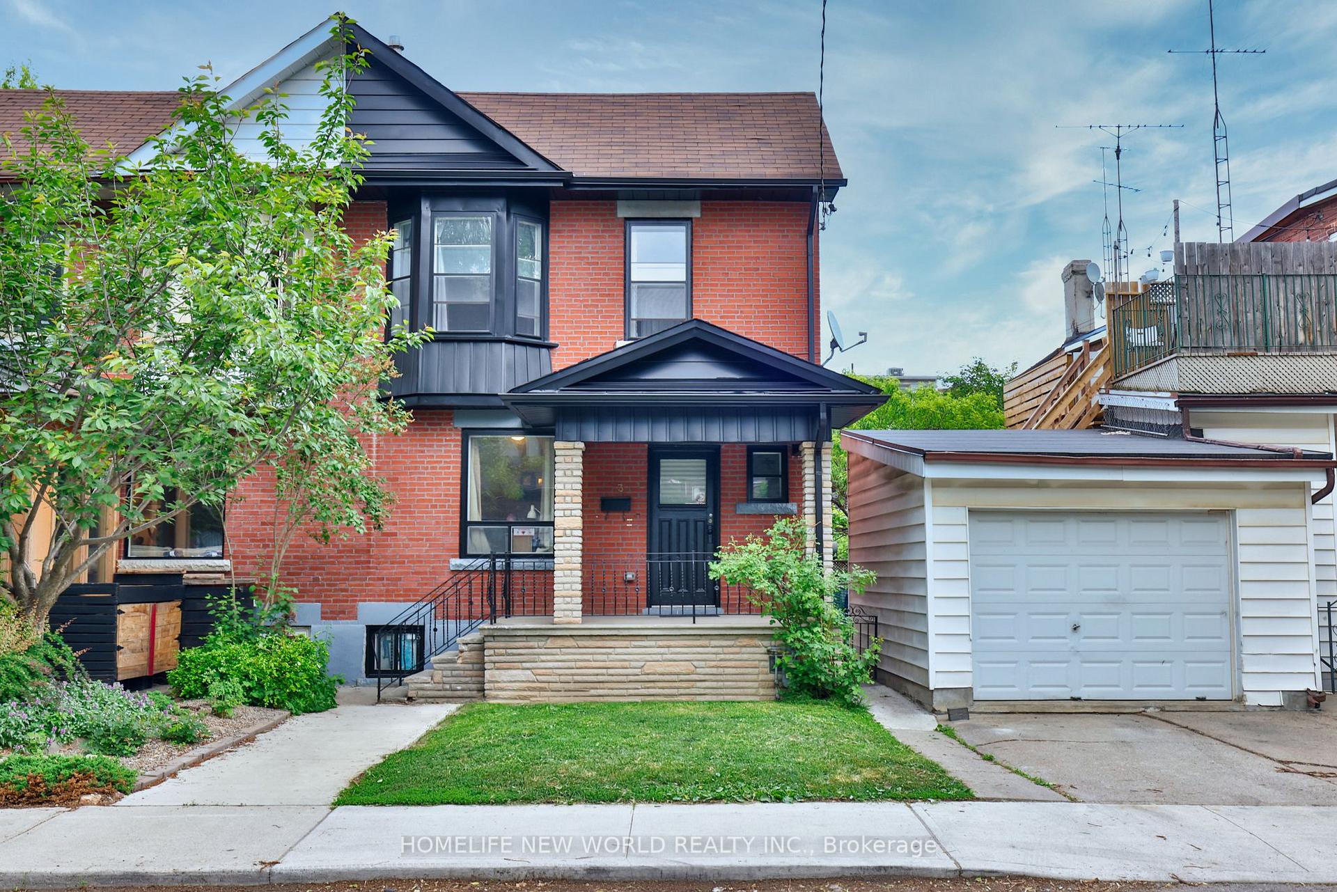 Photo 8 of Unit Lower, 3 Roblocke Avenue, Toronto, Dovercourt-Wallace Emerson-Junction — HOMEH