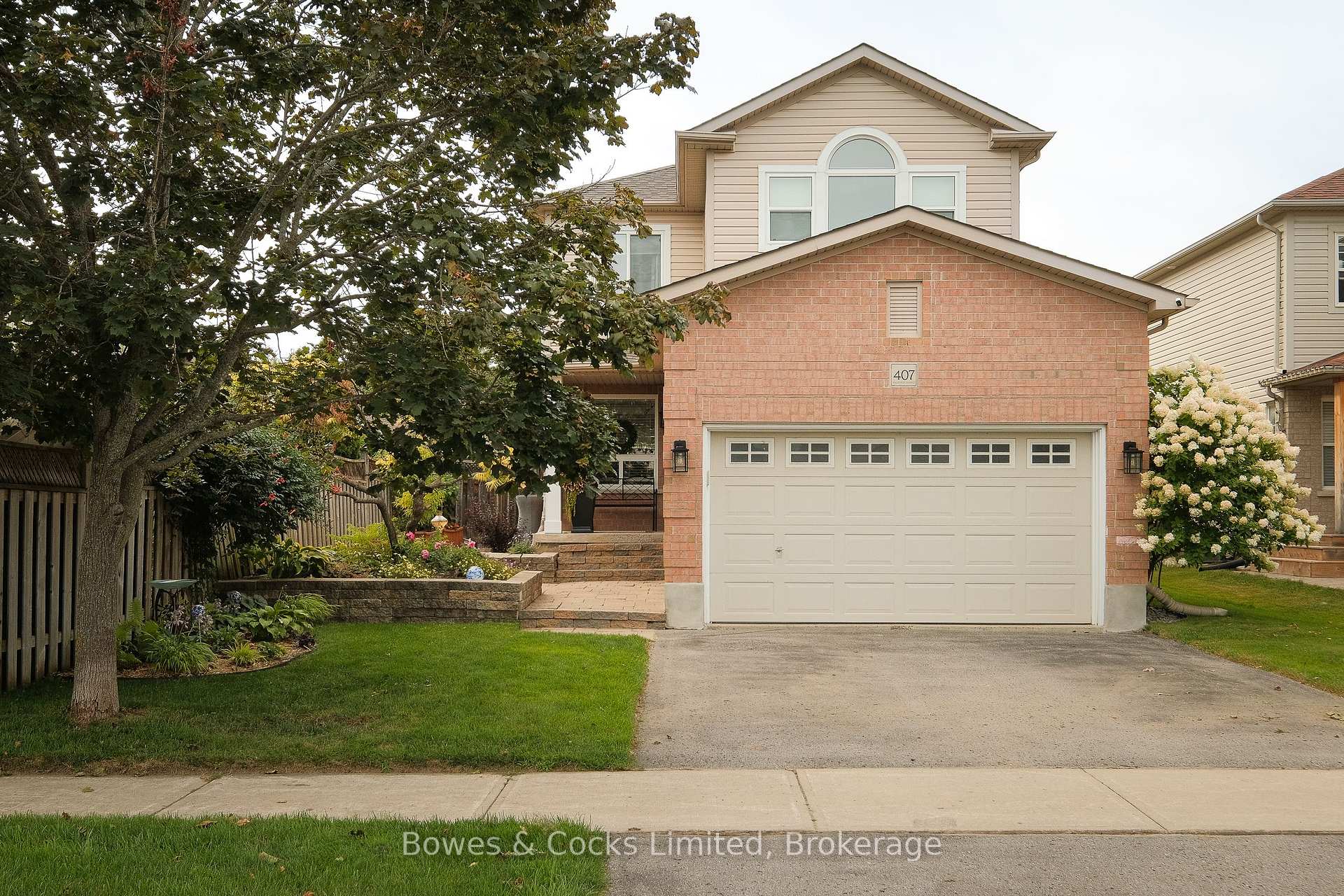 Front of 407 Spillsbury Drive