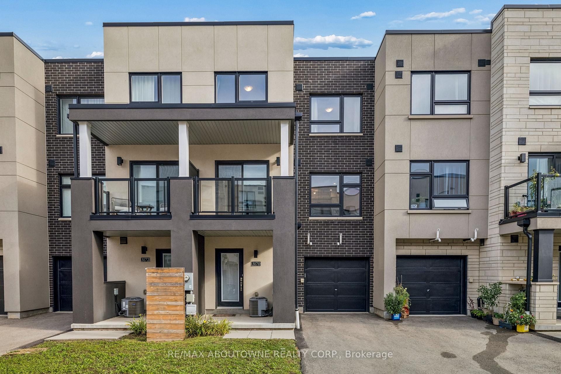 Photo 1 of 3170 Lotus Common, Burlington, Alton — HOMEH