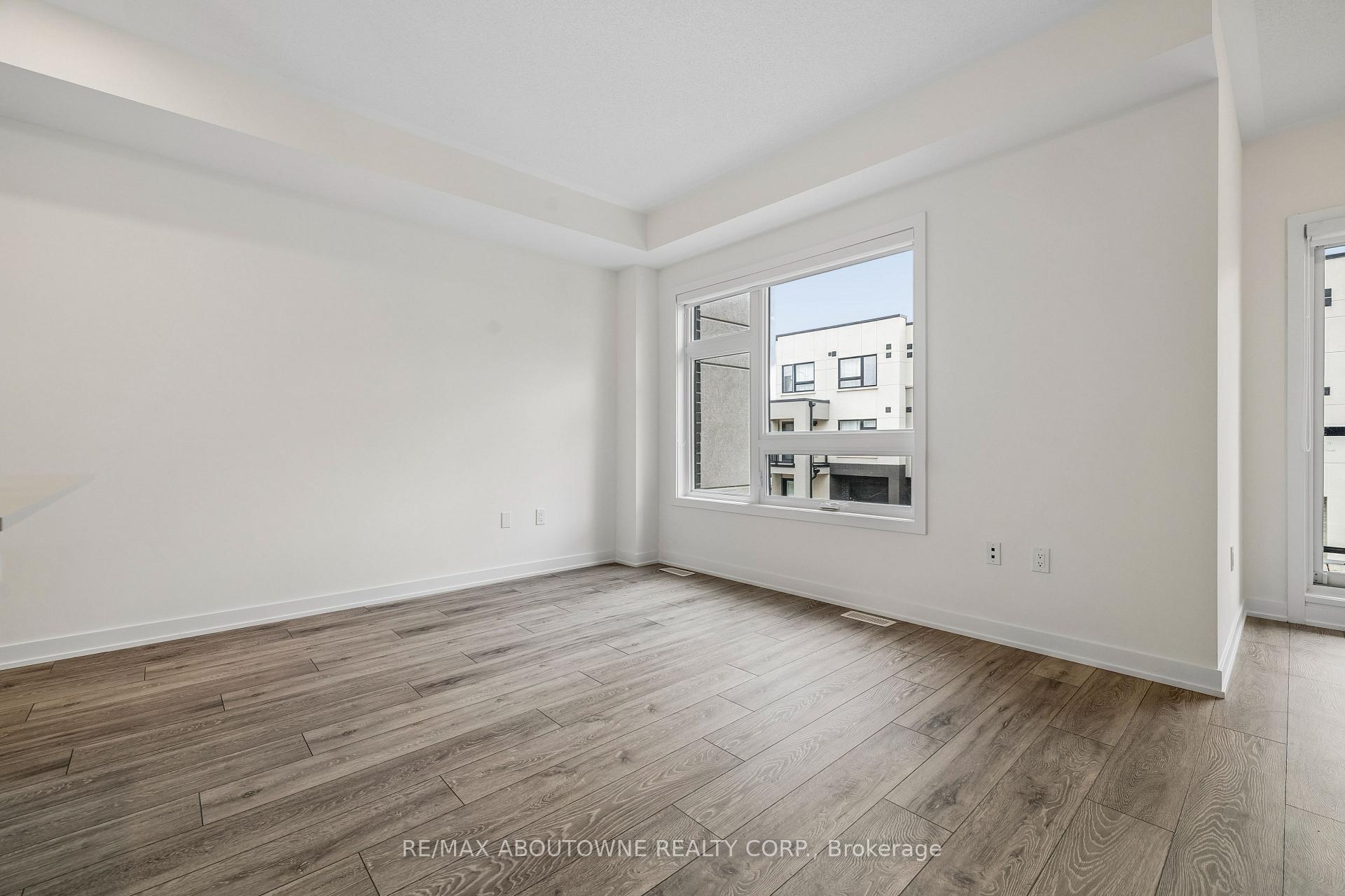 Photo 10 of 3170 Lotus Common, Burlington, Alton — HOMEH