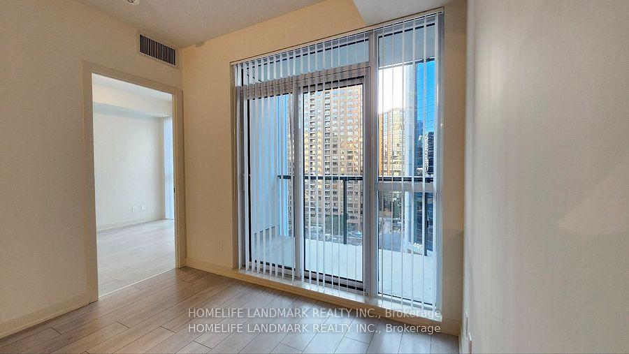 Photo 2 of Unit 809, 4955 Yonge Street, North York, Willowdale East — HOMEH