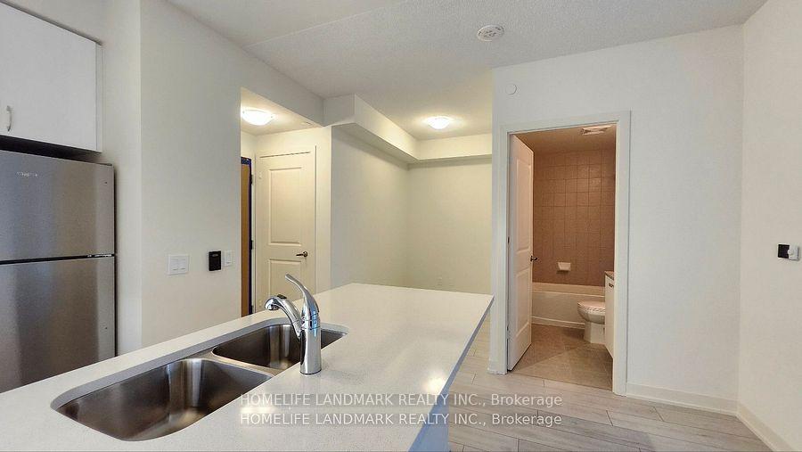 Photo 12 of Unit 809, 4955 Yonge Street, North York, Willowdale East — HOMEH