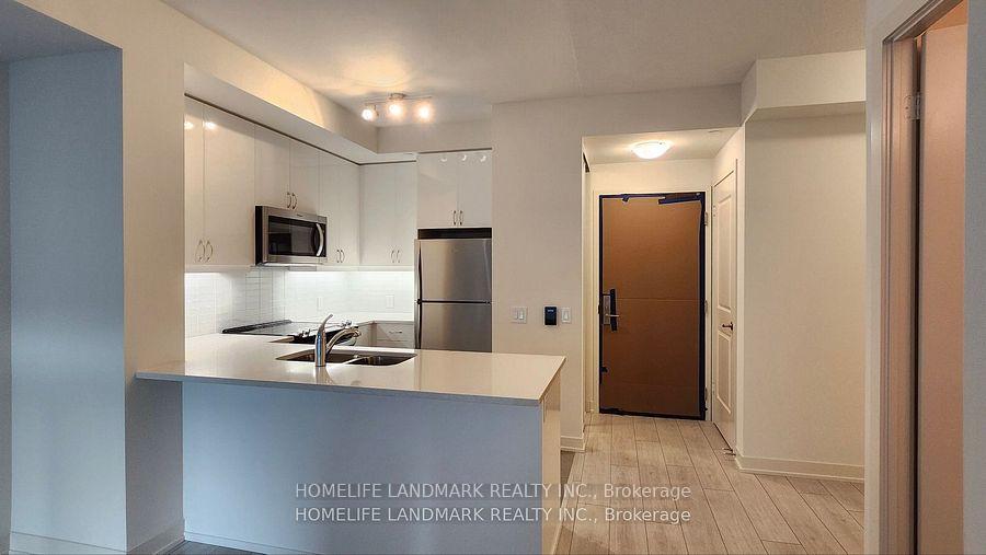 Photo 18 of Unit 809, 4955 Yonge Street, North York, Willowdale East — HOMEH