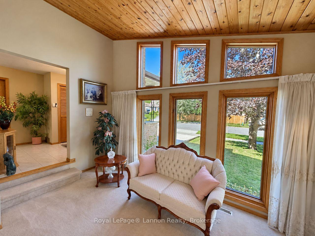 Photo 9 of 149 Timberline Drive, Thunder Bay, John Street South — HOMEH
