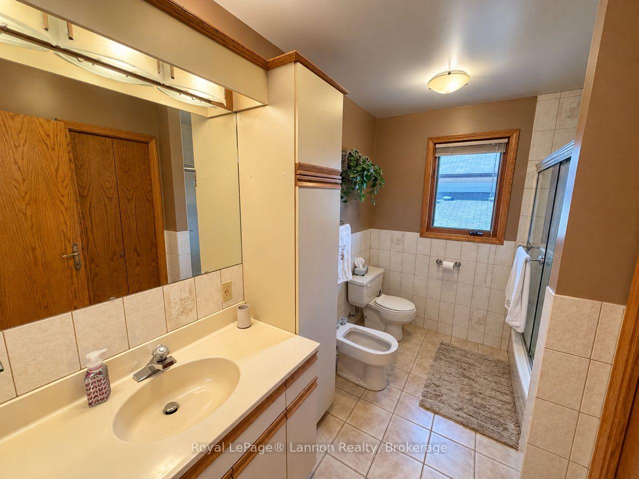 Photo 18 of 149 Timberline Drive, Thunder Bay, John Street South — HOMEH
