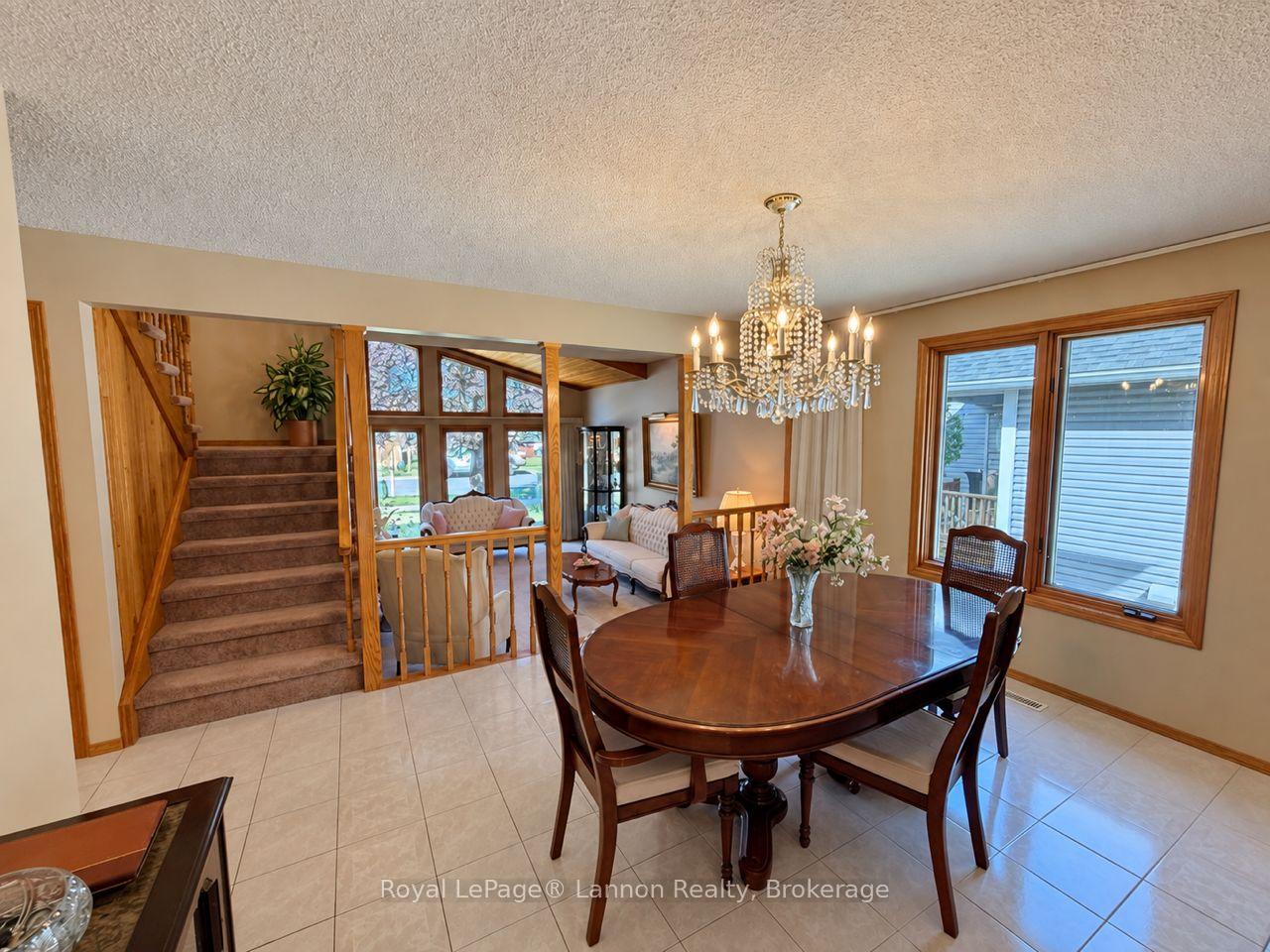 Photo 26 of 149 Timberline Drive, Thunder Bay, John Street South — HOMEH