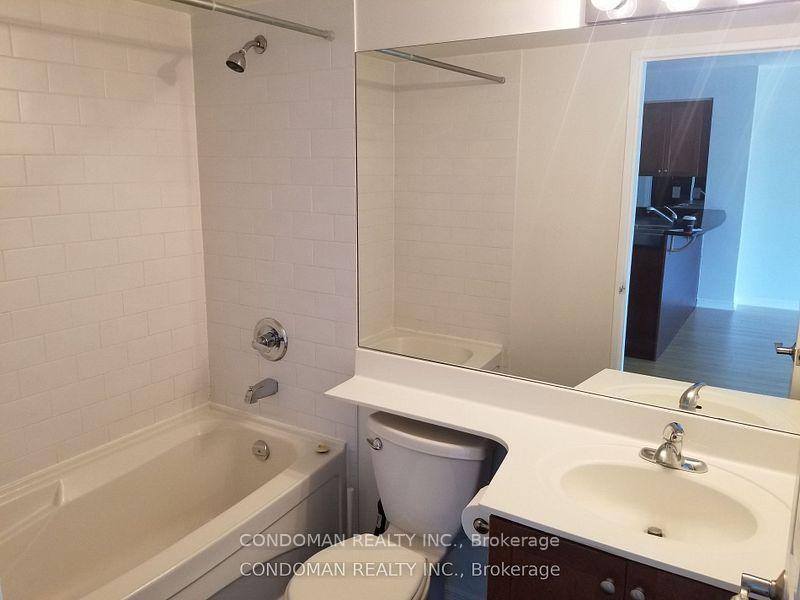 Photo 7 of Unit 909, 230 King Street E, Toronto, Moss Park — HOMEH