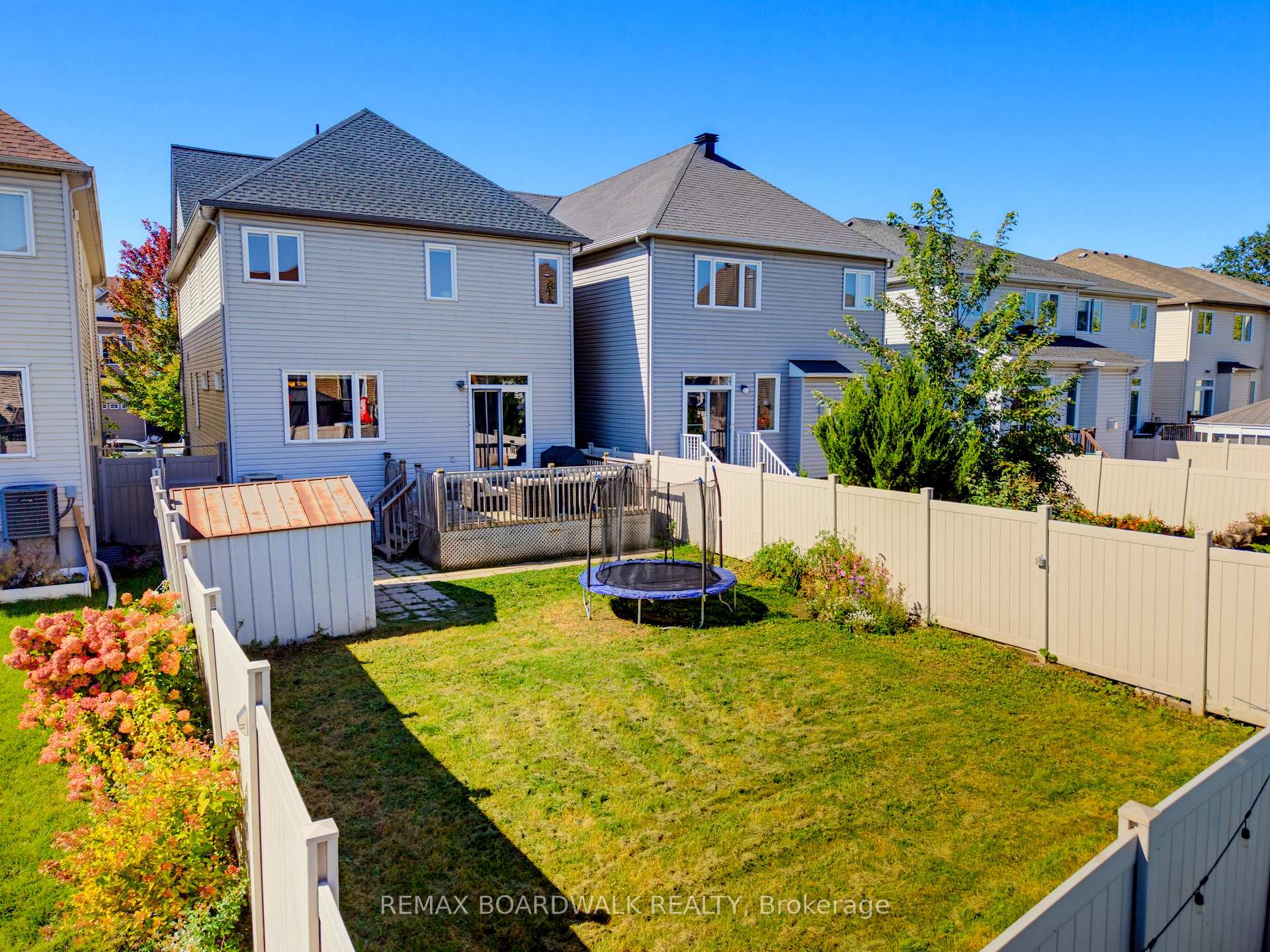 Photo 42 of 210 Broxburn Crescent, Ottawa, Barrhaven - Heritage Park — HOMEH