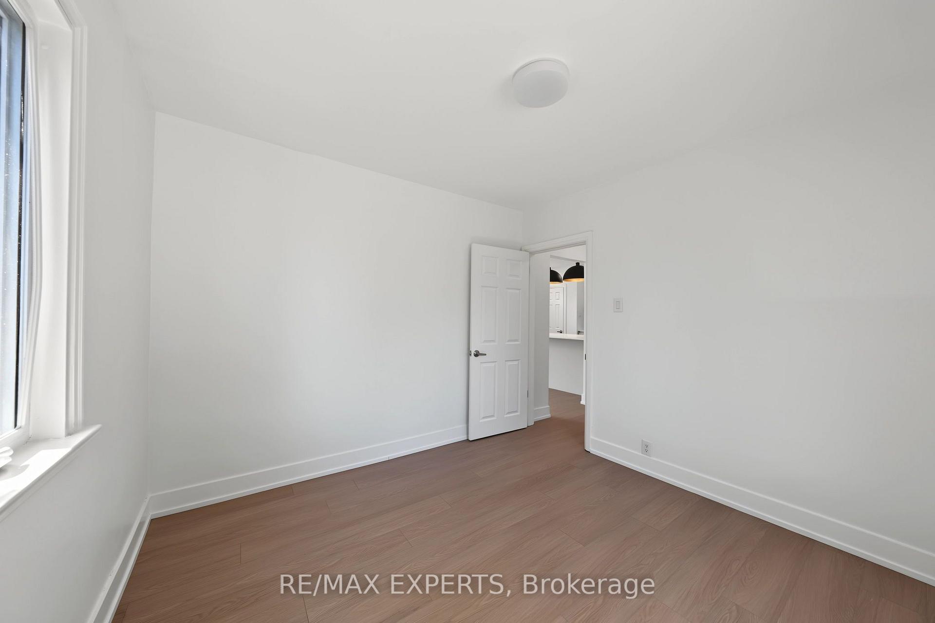 Photo 14 of 3 Greenacres Road, North York, Beechborough-Greenbrook — HOMEH