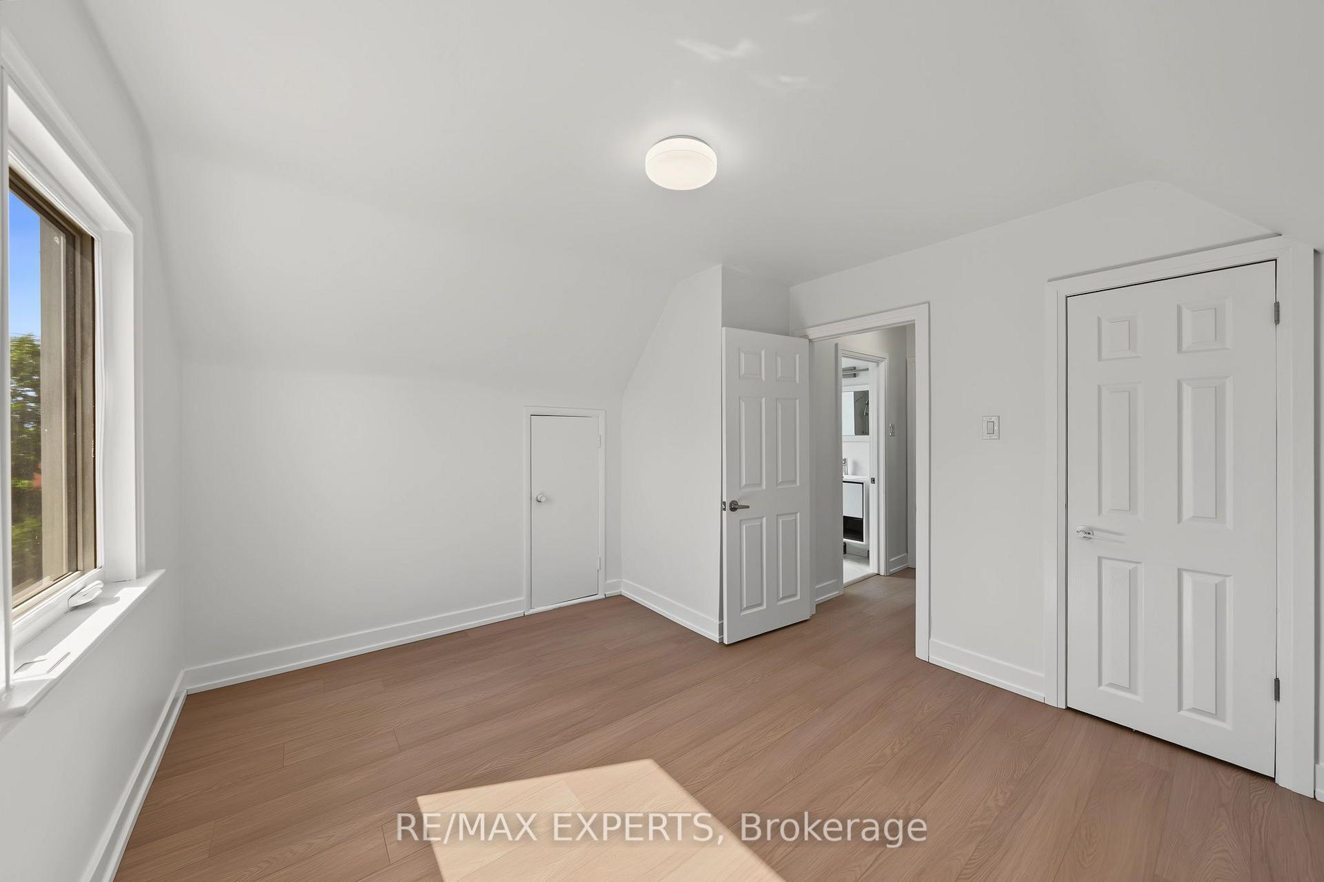 Photo 17 of 3 Greenacres Road, North York, Beechborough-Greenbrook — HOMEH