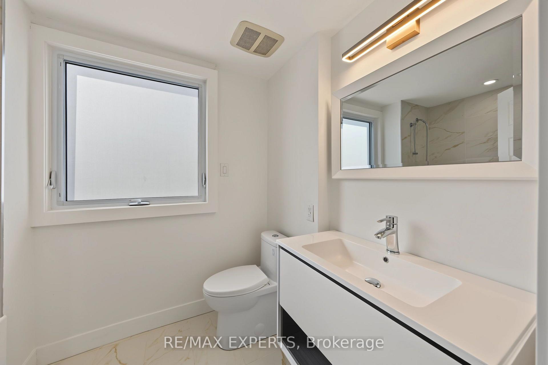 Photo 19 of 3 Greenacres Road, North York, Beechborough-Greenbrook — HOMEH