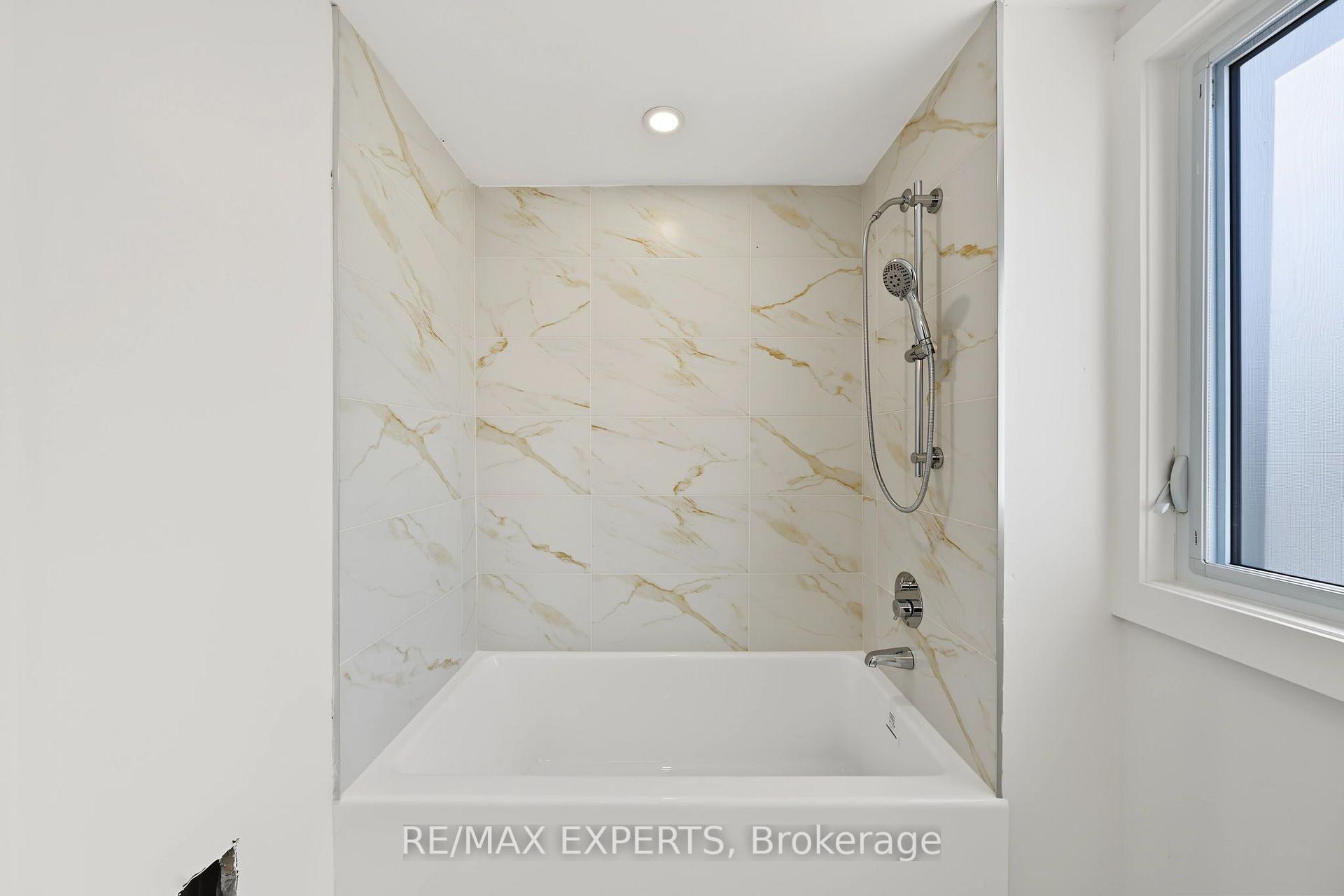 Photo 20 of 3 Greenacres Road, North York, Beechborough-Greenbrook — HOMEH