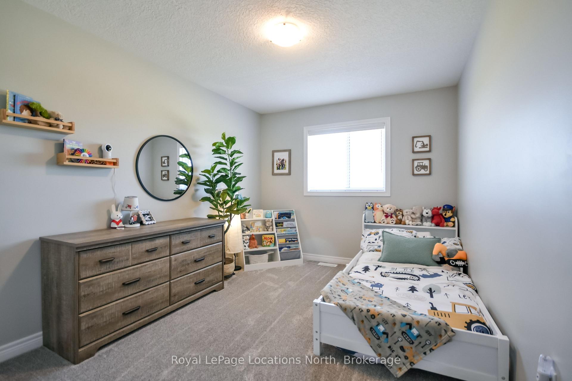 Photo 9 of 25 Maidens Crescent, Collingwood — HOMEH