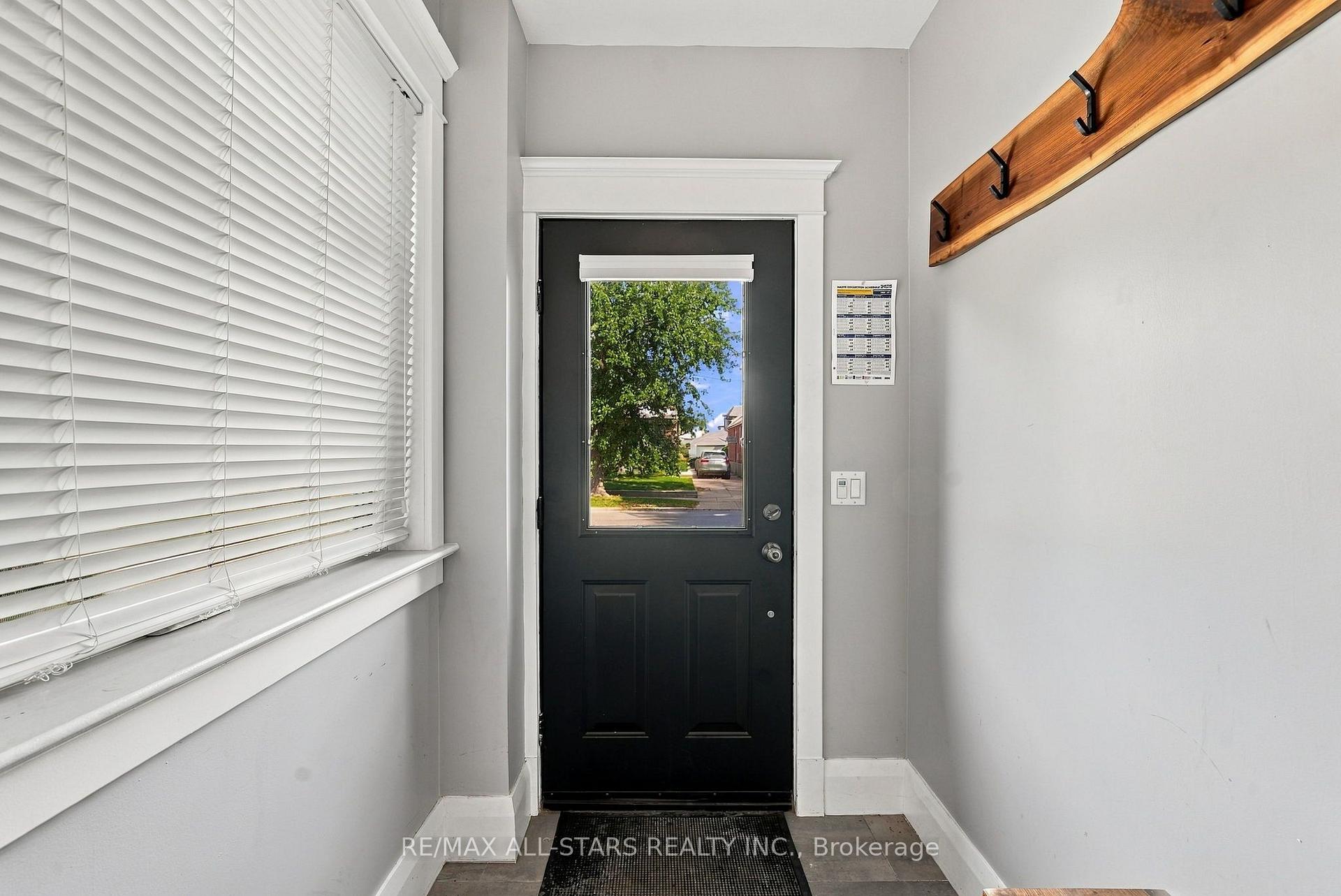 Photo 11 of 435 Mortimer Avenue, Toronto, Danforth Village-East York — HOMEH