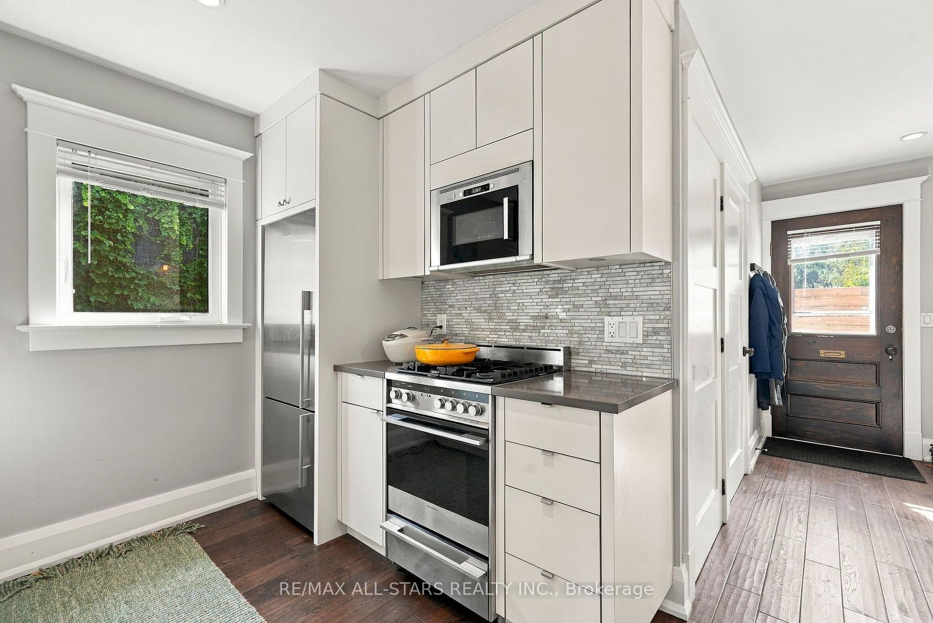 Photo 13 of 435 Mortimer Avenue, Toronto, Danforth Village-East York — HOMEH