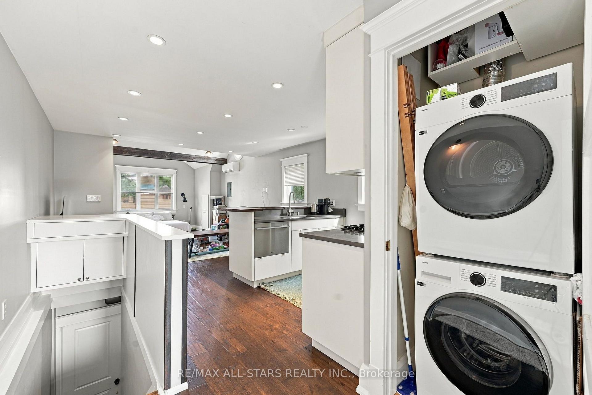 Photo 15 of 435 Mortimer Avenue, Toronto, Danforth Village-East York — HOMEH
