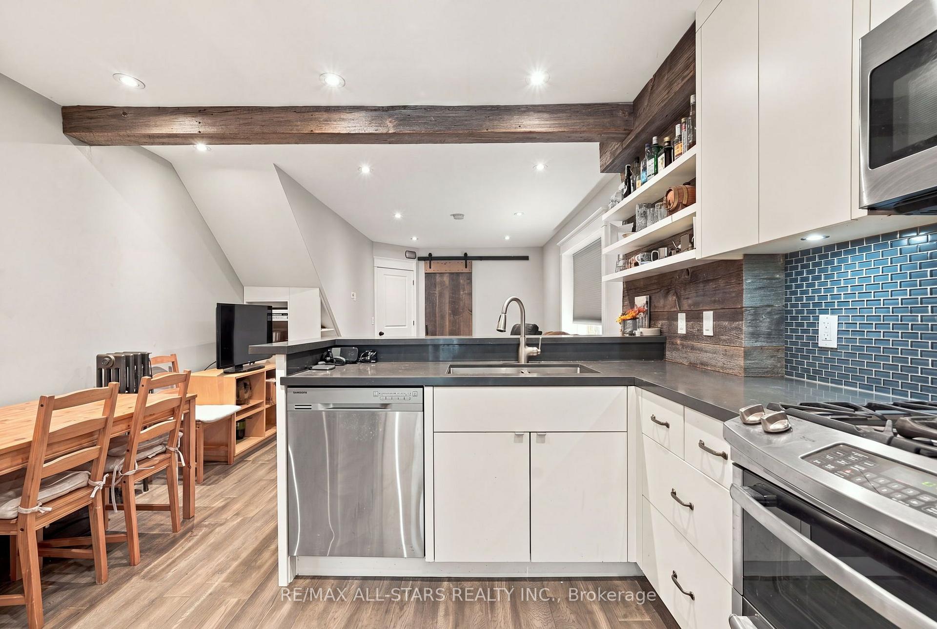Photo 37 of 435 Mortimer Avenue, Toronto, Danforth Village-East York — HOMEH