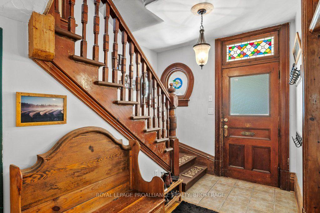 Photo 5 of 236 Frontenac Street, Kingston, Central City East — HOMEH