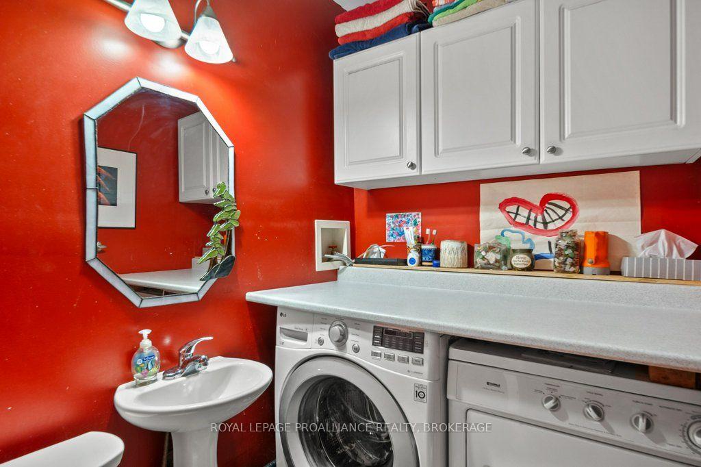 Photo 15 of 236 Frontenac Street, Kingston, Central City East — HOMEH