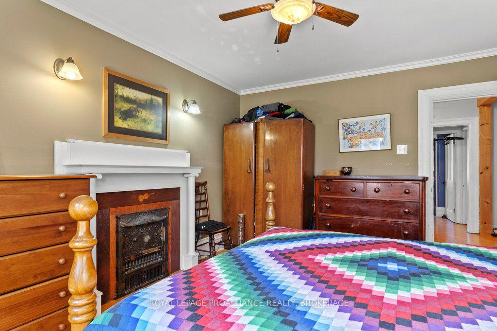 Photo 18 of 236 Frontenac Street, Kingston, Central City East — HOMEH