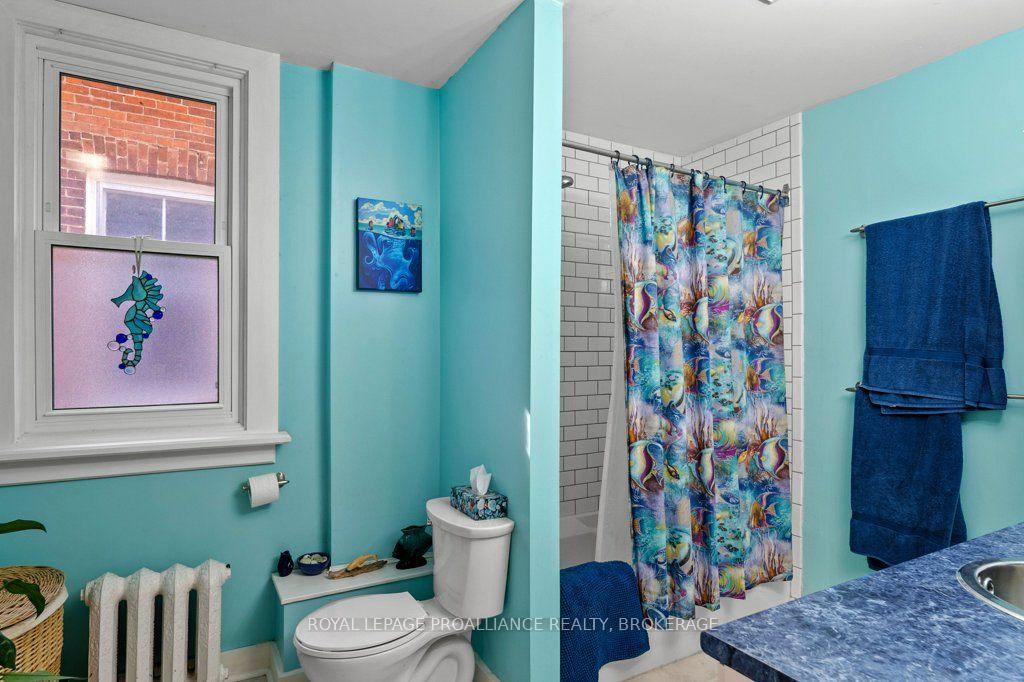 Photo 21 of 236 Frontenac Street, Kingston, Central City East — HOMEH
