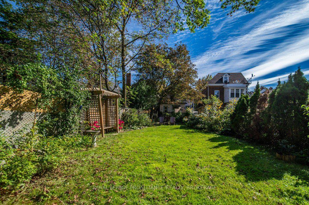Photo 43 of 236 Frontenac Street, Kingston, Central City East — HOMEH