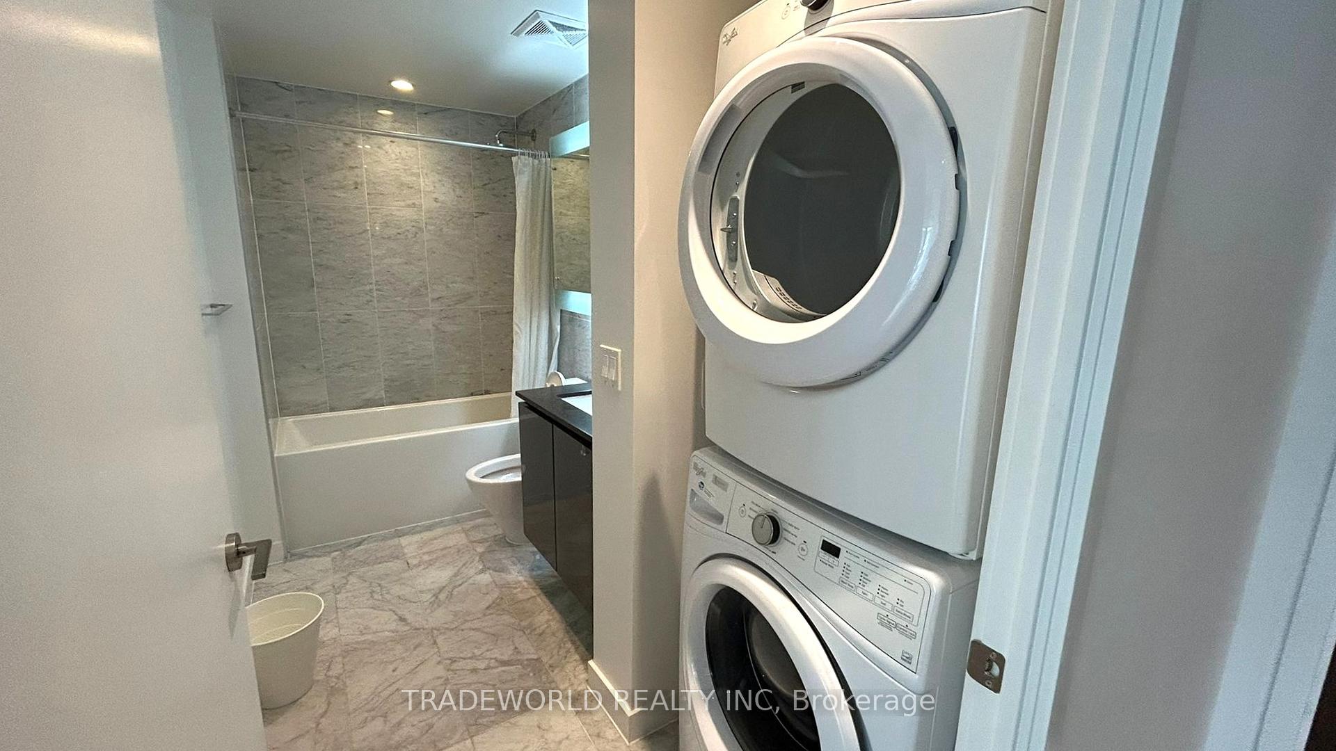 Photo 14 of Unit 806, 115 Mcmahon Drive, North York, Bayview Village — HOMEH