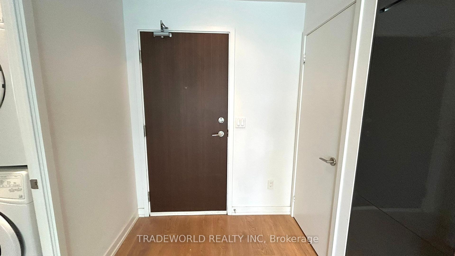 Photo 15 of Unit 806, 115 Mcmahon Drive, North York, Bayview Village — HOMEH