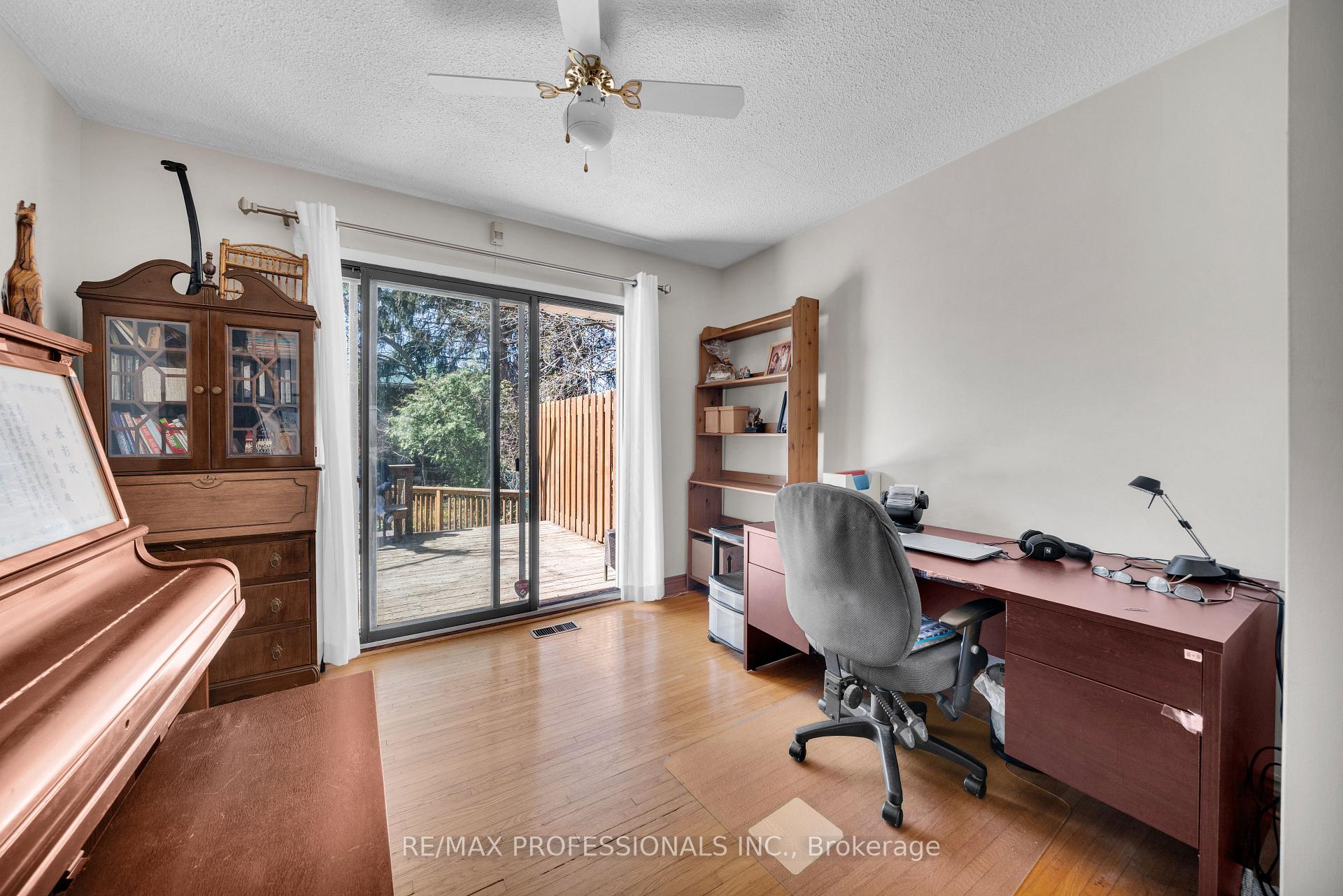 Photo 12 of 508 Vanessa Crescent, Mississauga, Lorne Park — HOMEH