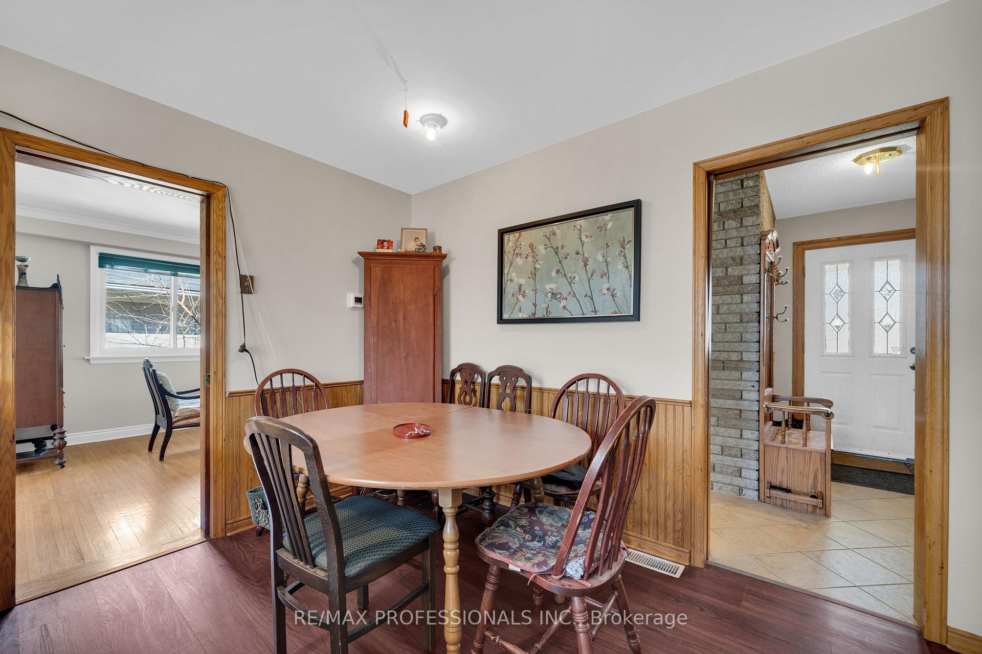 Photo 14 of 508 Vanessa Crescent, Mississauga, Lorne Park — HOMEH