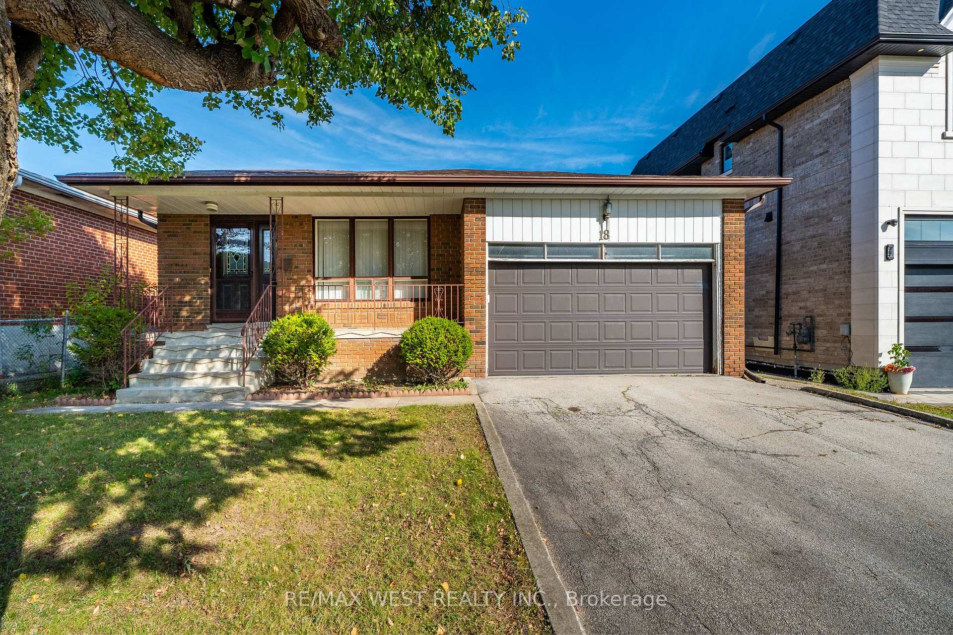 Photo of 18 Pheasant Valley Court