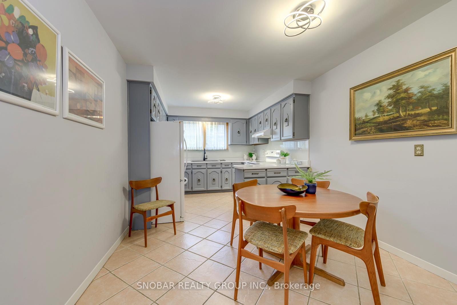 Photo 7 of 26 Annabelle Drive, Etobicoke, Mount Olive-Silverstone-Jamestown — HOMEH