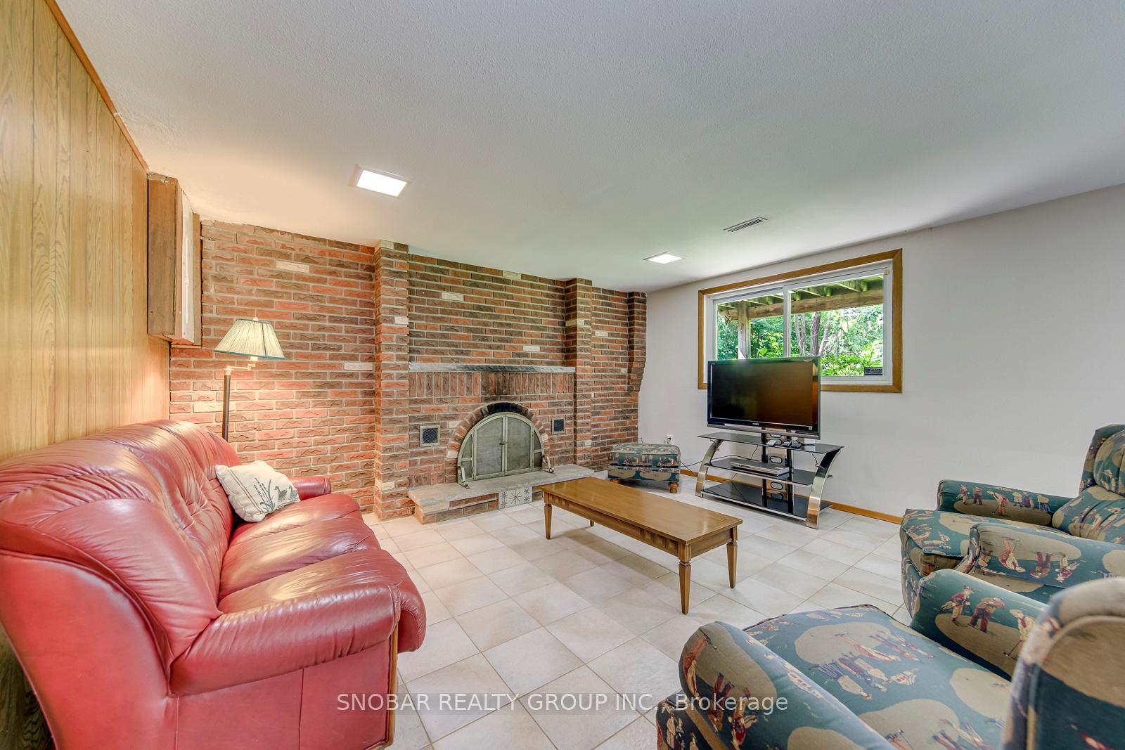 Photo 16 of 26 Annabelle Drive, Etobicoke, Mount Olive-Silverstone-Jamestown — HOMEH