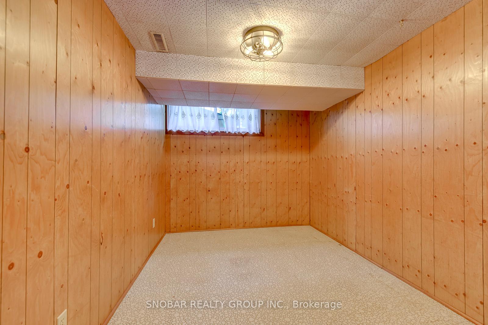 Photo 21 of 26 Annabelle Drive, Etobicoke, Mount Olive-Silverstone-Jamestown — HOMEH