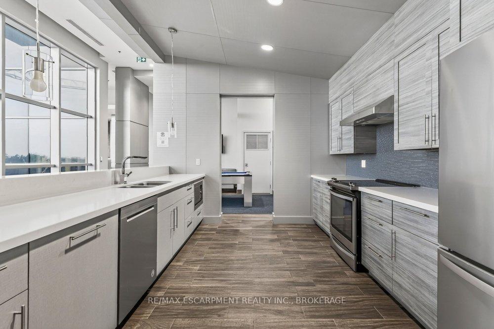 Photo 27 of Unit 702, 2087 Fairview Street, Burlington, Freeman — HOMEH