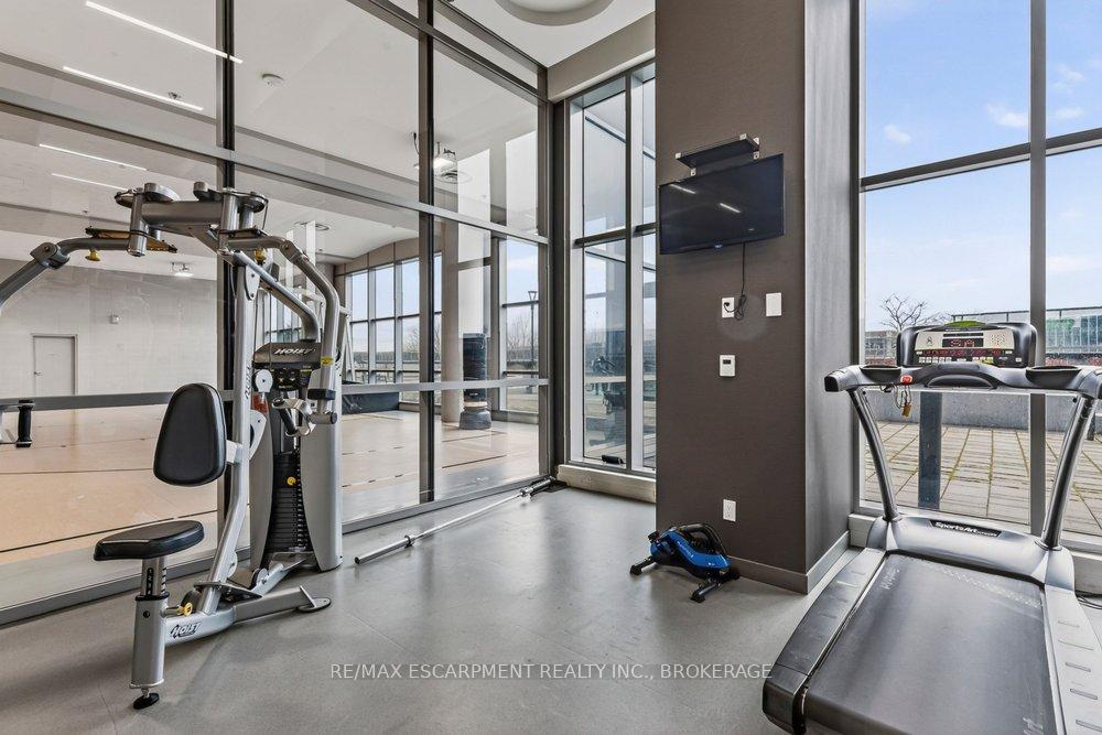 Photo 35 of Unit 702, 2087 Fairview Street, Burlington, Freeman — HOMEH