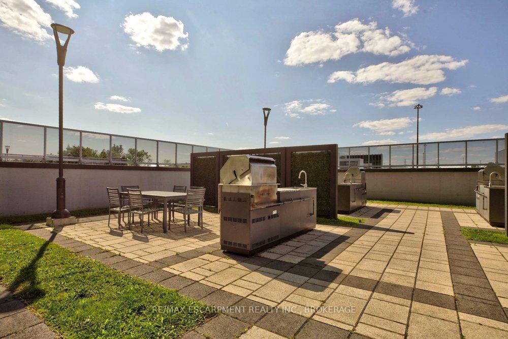 Photo 39 of Unit 702, 2087 Fairview Street, Burlington, Freeman — HOMEH