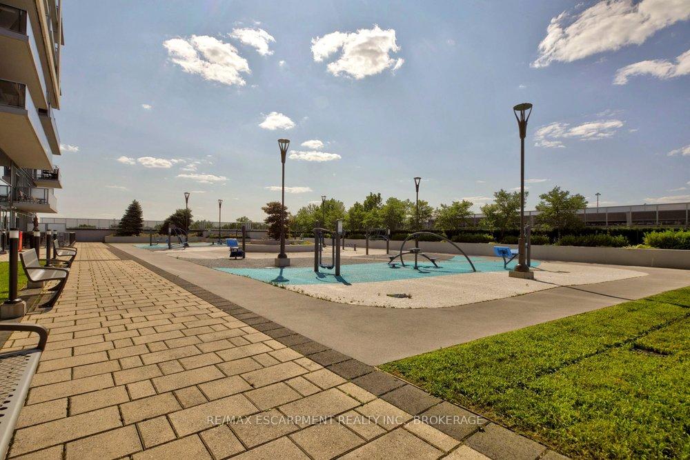 Photo 40 of Unit 702, 2087 Fairview Street, Burlington, Freeman — HOMEH