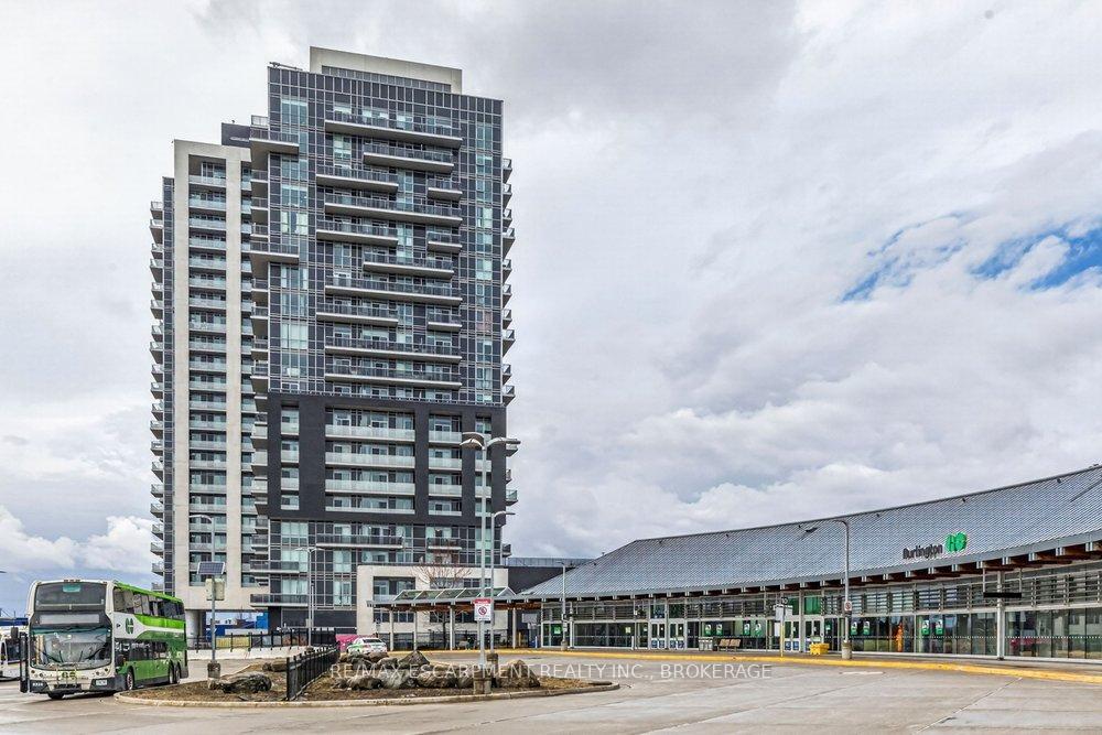 Photo 46 of Unit 702, 2087 Fairview Street, Burlington, Freeman — HOMEH