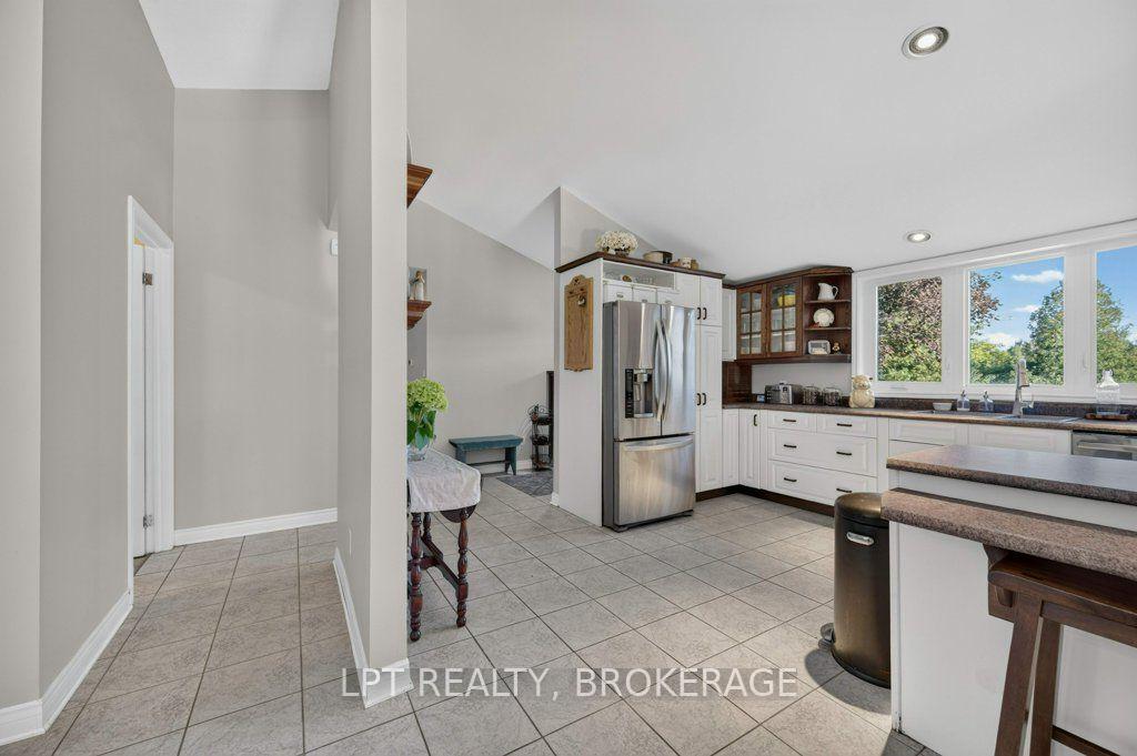 Photo 10 of 2994 Campbell Road, Frontenac, Frontenac South — HOMEH
