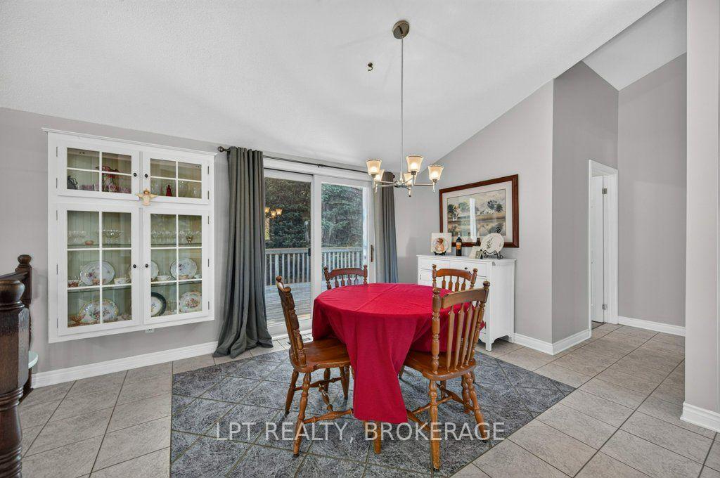 Photo 11 of 2994 Campbell Road, Frontenac, Frontenac South — HOMEH