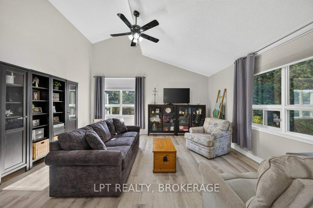 Photo 13 of 2994 Campbell Road, Frontenac, Frontenac South — HOMEH