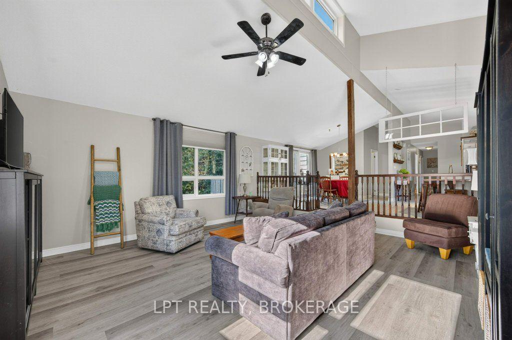 Photo 14 of 2994 Campbell Road, Frontenac, Frontenac South — HOMEH