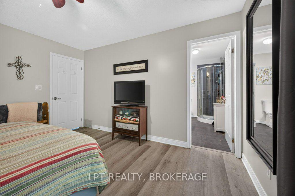 Photo 24 of 2994 Campbell Road, Frontenac, Frontenac South — HOMEH