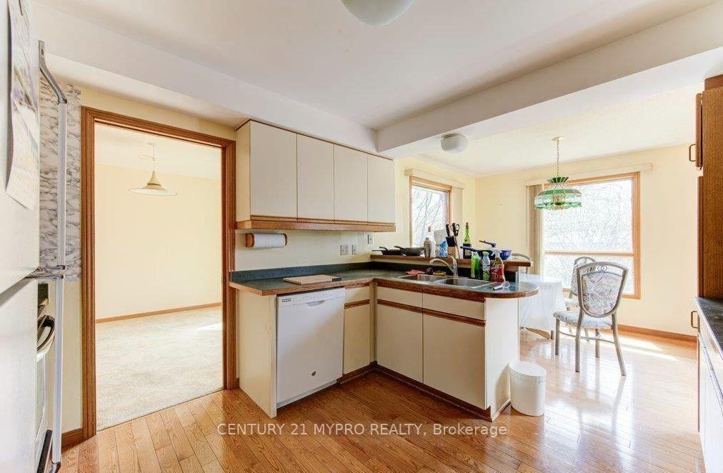 Photo 11 of 27 Walmer Gardens, London, North K — HOMEH