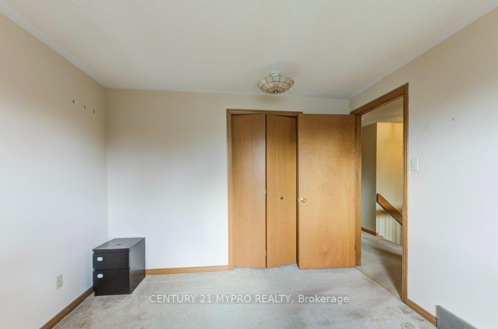 Photo 28 of 27 Walmer Gardens, London, North K — HOMEH
