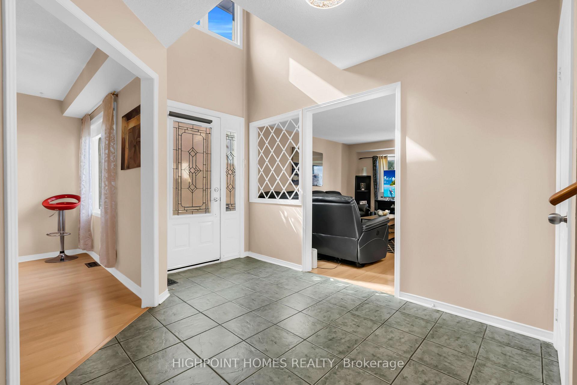 Photo 3 of 1474 Major Oaks Road, Pickering, Brock Ridge — HOMEH
