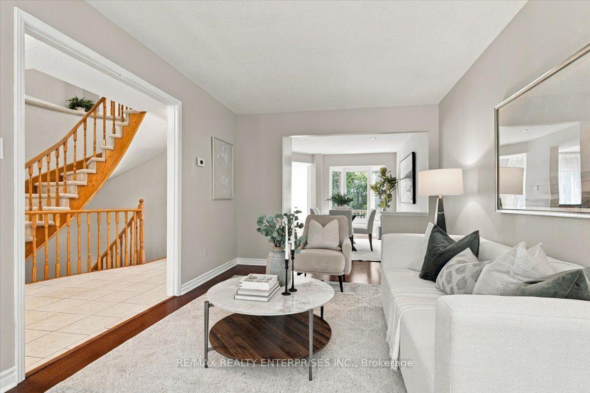 Photo 8 of 6575 Montevideo Road, Mississauga, Meadowvale — HOMEH