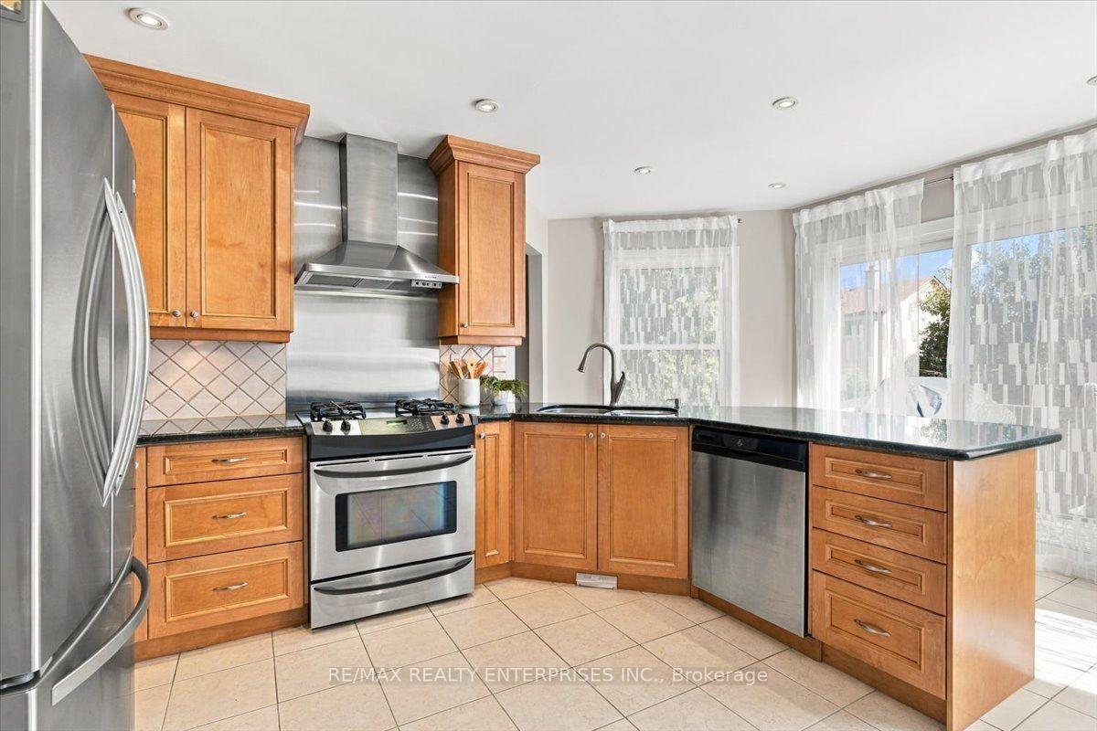 Photo 11 of 6575 Montevideo Road, Mississauga, Meadowvale — HOMEH